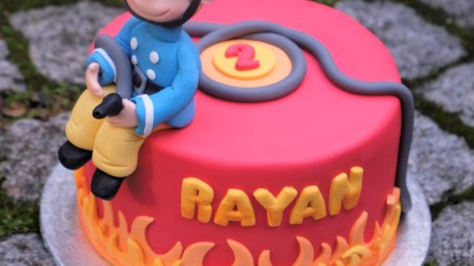 bij-okidoki kindertaarten bussum naarden hilversum bruidstaarten verjaardagstaarten kinderpartijtjes brandweertaart